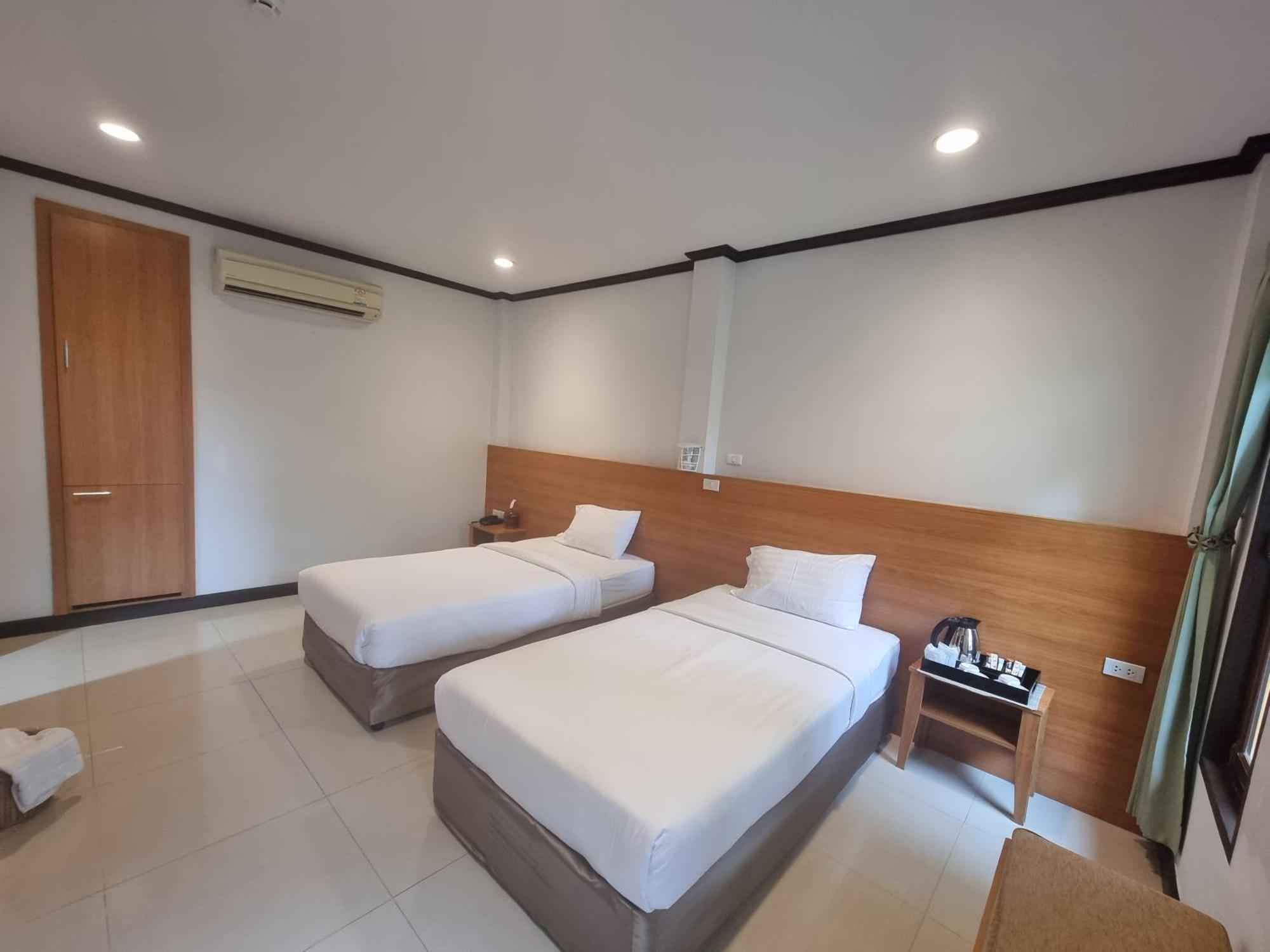 The Green Beach Resort Sam Roi Yot Buitenkant foto