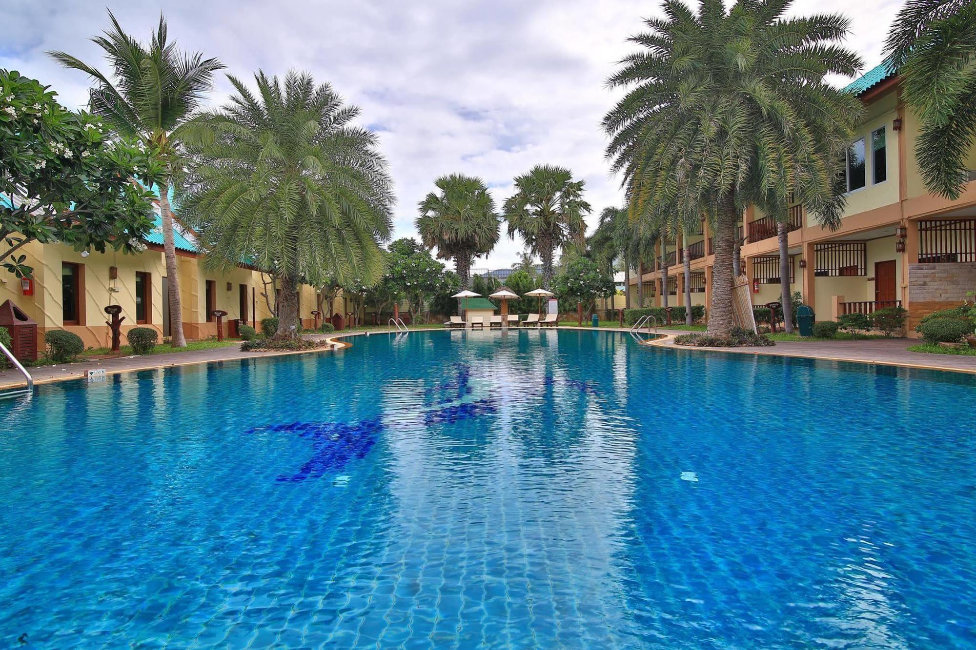 The Green Beach Resort Sam Roi Yot Buitenkant foto